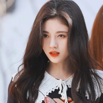 带剑的小孩